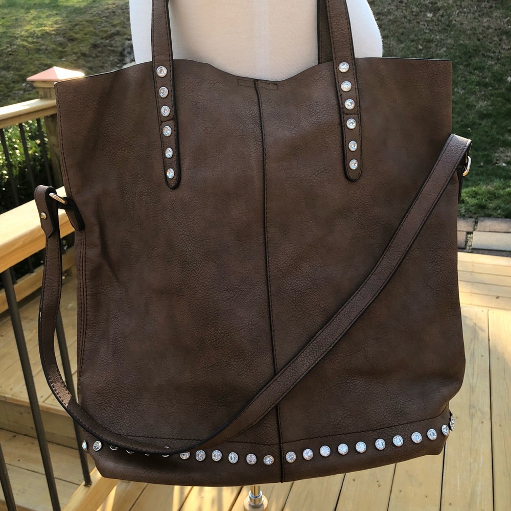 NWOT Shoulder bag w/ rhinestones